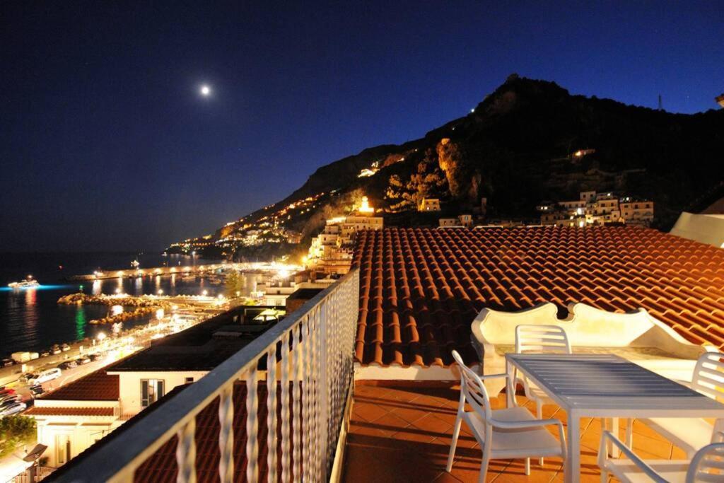 Mamma Rosanna - Apartment In Amalfi With Terrace Buitenkant foto