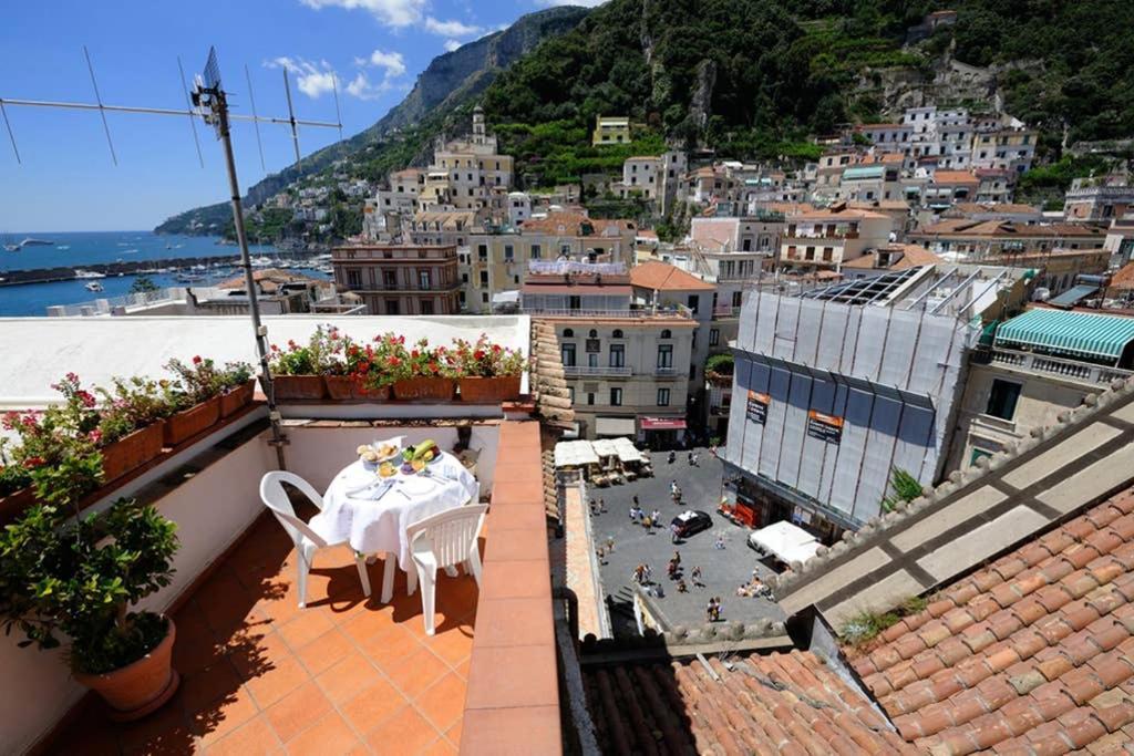 Mamma Rosanna - Apartment In Amalfi With Terrace Buitenkant foto